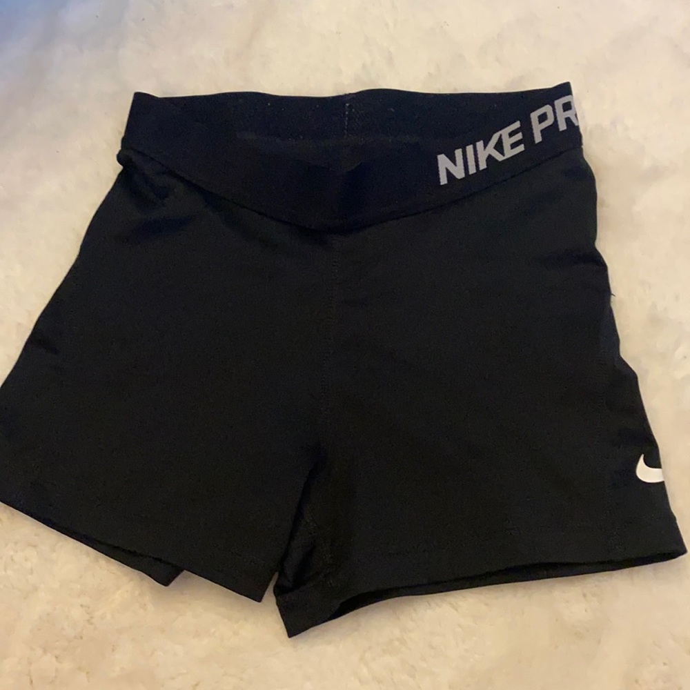 Black Nike Pros